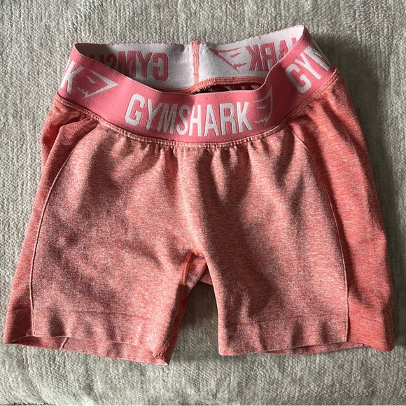 Original Pink Gymshark flex shorts - Picture 2 of 8